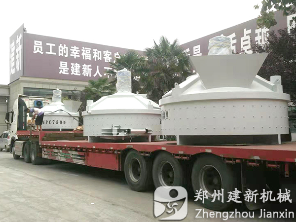 郑州建新3台立轴行星式搅拌机发往四川